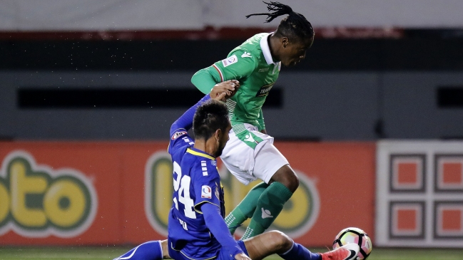 Audax Italiano se sobrepuso a dos expulsiones y rescató un valioso empate frente a Barnechea