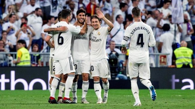 Real Madrid doblegó a Espanyol con ayuda del VAR y alcanzó el liderato de la liga española