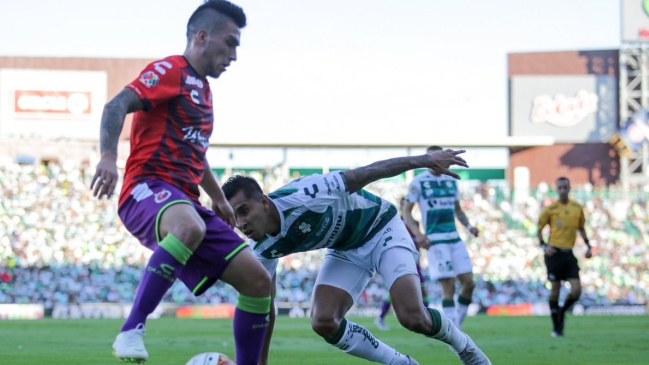 Veracruz de Juvenal Olmos igualó con Santos Laguna con Bryan Carrasco en el campo de juego