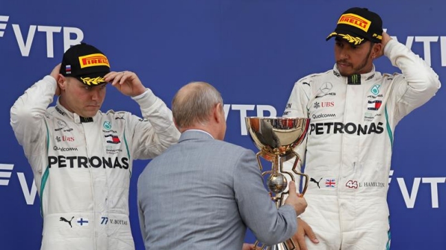 Bottas acató las órdenes del equipo y le dio el triunfo a Hamilton en el GP de Rusia