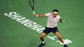 Federer otra vez sufrió más de la cuenta para avanzar en Shanghai