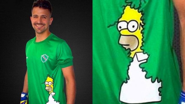 Camiseta argentina con meme de Homero Simpson causó sensación en Inglaterra