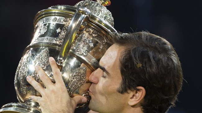Roger Federer conquistó Basilea por novena vez y logró el título número 99 de su carrera