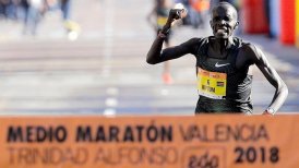 Keniano Abraham Kiptum batió el récord mundial de medio maratón en Valencia