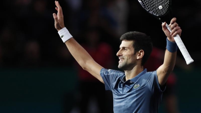 Novak Djokovic dio vuelta el resultado ante Marin Cilic y se metió en semifinales de París-Bercy