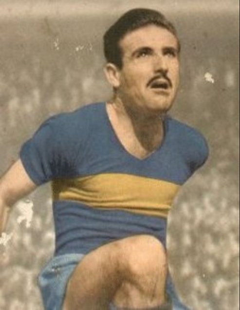 Juan José Negri, delantero argentino. Boca: 1948. 