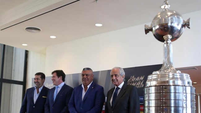 Presidentes de Boca, River y la Conmebol pidieron vivir el Superclásico en paz