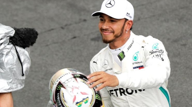Hamilton firmó su décima pole del año y saldrá primero en Sao Paulo