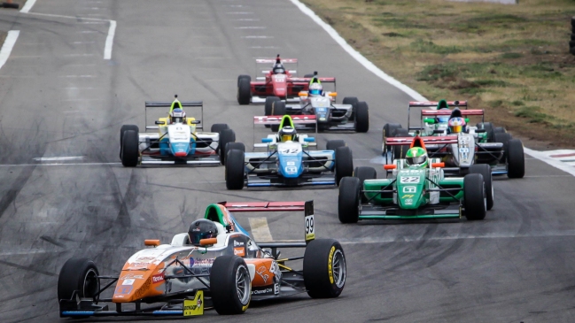 Scuncio y Bas pelearán por el segundo puesto de la Fórmula Total en la última fecha
