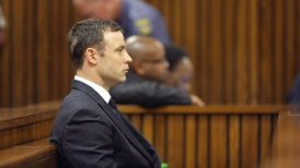 Pistorius sale de prisión para asistir al funeral de su abuelo en Sudáfrica