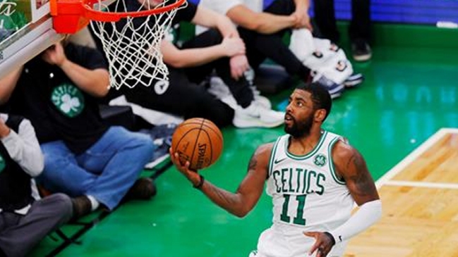 Kyrie Irving y Anthony Davis superaron los 40 puntos en triunfos de Celtics y Pelicans