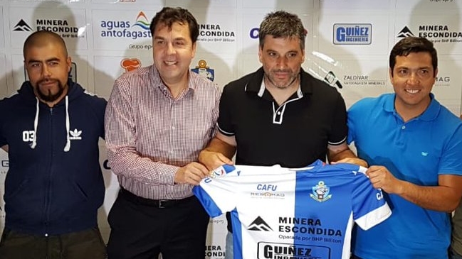 Gerardo Ameli renovó contrato y seguirá en Antofagasta el 2019