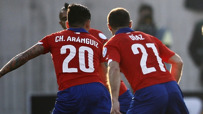 Charles Aránguiz: Me gustaría volver a jugar con Marcelo Díaz y otros que no están en la Roja