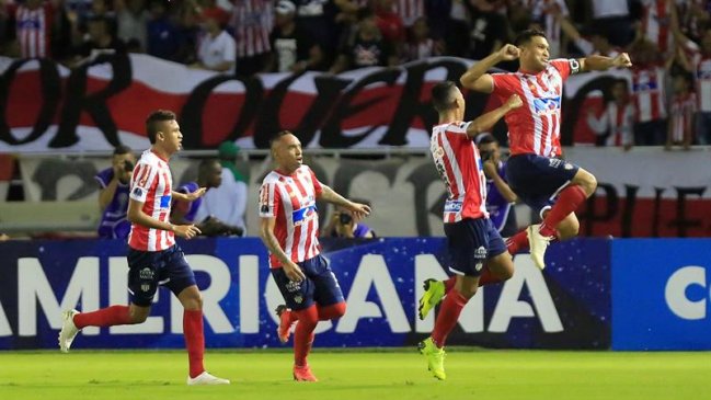 Junior alcanzó la final de la Sudamericana tras superar a Santa Fe en duelo lleno de polémicas
