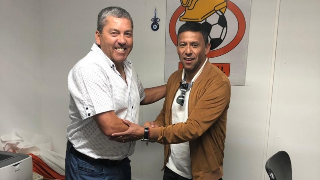 Cobresal anunció la renovación del técnico Gustavo Huerta