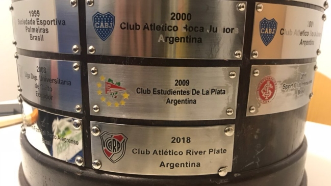 Los increíbles errores que exhibió Conmebol en el trofeo de la Copa Libertadores