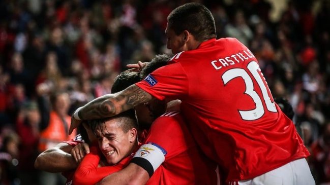 Nicolás Castillo estuvo presente en triunfo de Benfica sobre AEK Atenas por la Champions