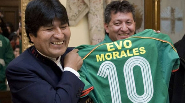 Evo Morales anuncia el deseo boliviano de sumarse a candidatura del Mundial 2030