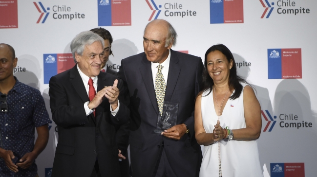 Patricio Cornejo fue condecorado por su Trayectoria Deportiva por el Gobierno