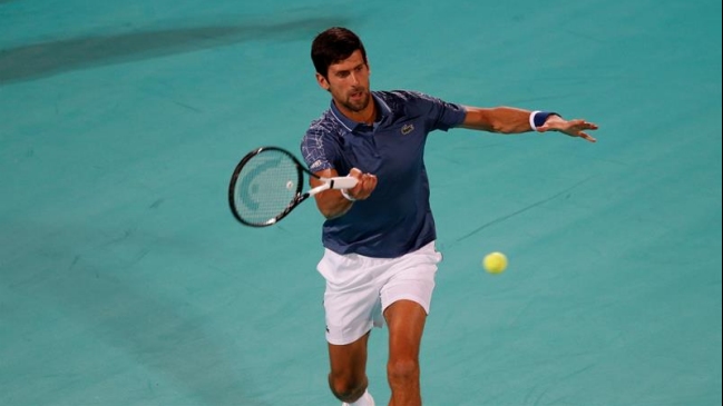 Djokovic superó a Khachanov y buscará su cuarto título en Abu Dhabi