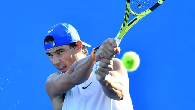 Rafael Nadal cayó ante Nick Kyrgios en un duelo de exhibición en Sydney