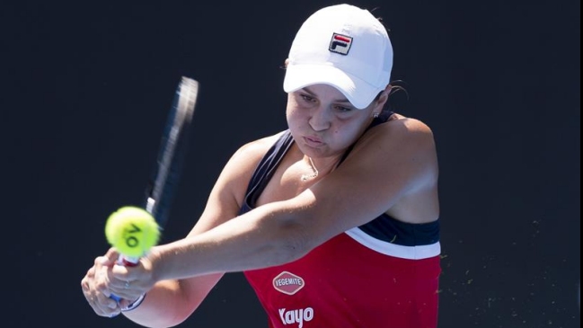 La australiana Barty sorprendió a Simona Halep en octavos de final de Sydney