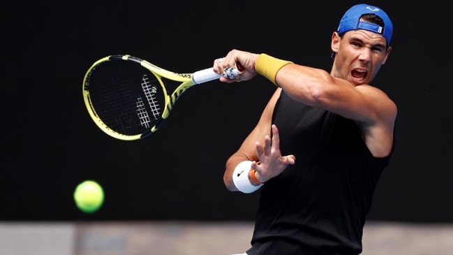 Rafael Nadal completó su primer entrenamiento sin molestias en Australia