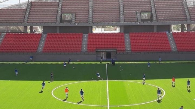 Unión La Calera tuvo su primer entrenamiento en el remozado Estadio "Nicolás Chahuán"