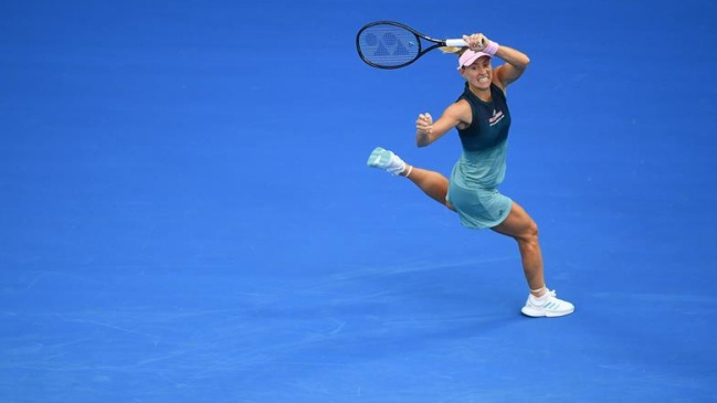 Kvitova y Kerber lograron sólidos triunfos y avanzaron a tercera ronda en Australia