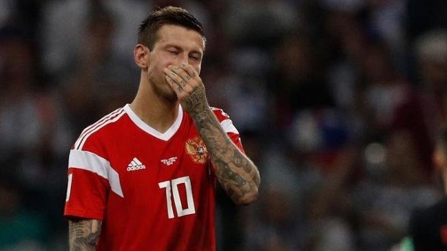 Ruso Fiodor Smolov se disculpó por fallar penal en los cuartos de final del Mundial