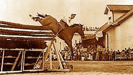 Este martes se cumplen 70 años del legendario salto de Alberto Larraguibel en su caballo Huaso