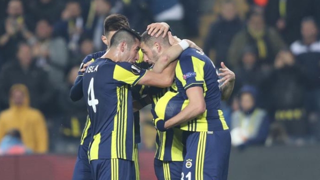 Mauricio Isla fue titular en triunfo de Fenerbahçe sobre Zenit por la Europa League