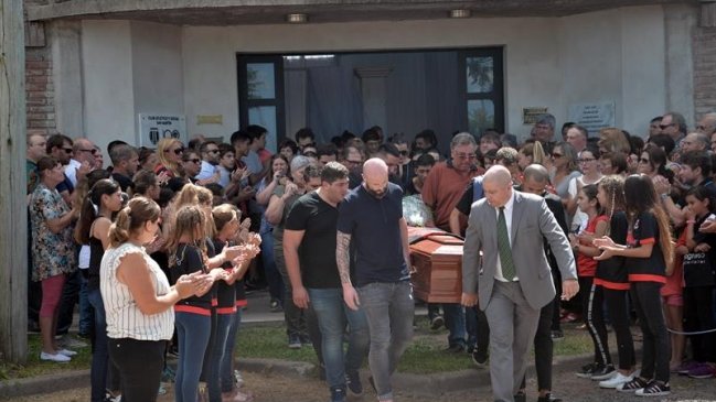Familiares y amigos entregaron último adiós a Emiliano Sala