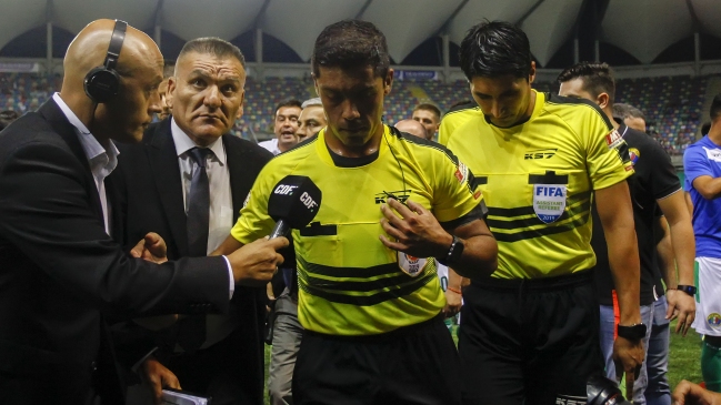 Pablo Pozo y el debutante Nicolás Gamboa: Rescato su valentía para suspender el partido