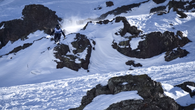 Avalancha dejó una decena de personas desaparecidas en centro de esquí suizo