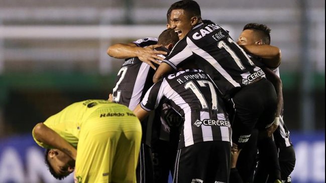 Valencia actuó en la goleada con la que Botafogo eliminó a Defensa y Justicia de la Sudamericana