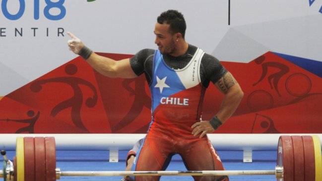 Sigue con buenos resultados: Arley Méndez obtuvo primer lugar en el USA Weightlifting
