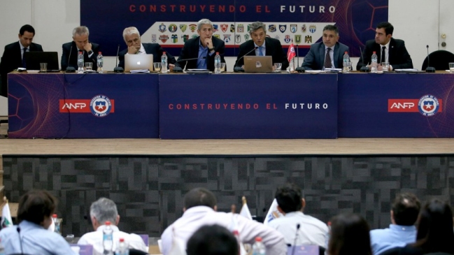 Consejo de Presidentes aprobó bases de la Segunda División y la inclusión de dos nuevos clubes