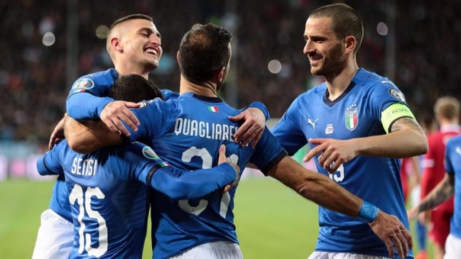 Italia arrolló a Liechtenstein y logró el liderato en el Grupo J de las Clasificatorias a la Eurocopa