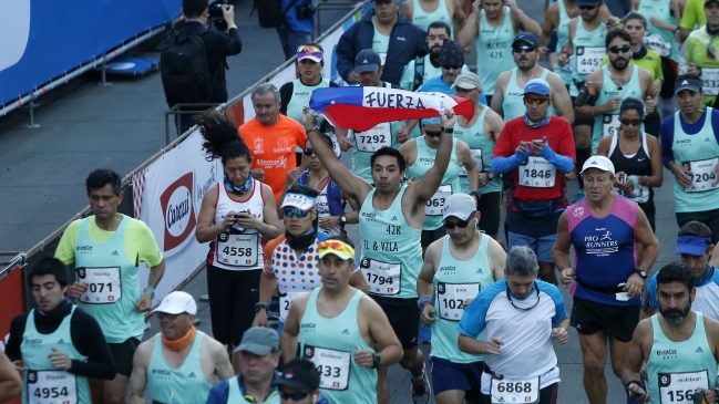 Metro adelantará este domingo el comienzo de su servicio por el Maratón de Santiago
