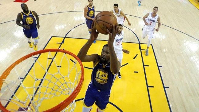 Golden State Warriors doblegó a Los Angeles Clippers y avanzó a semifinales