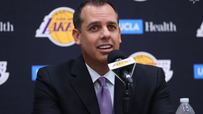 Los Angeles Lakers presentó a Frank Vogel como su nuevo entrenador