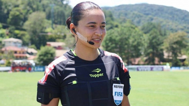 Una mujer volverá a arbitrar un partido de la liga brasileña después de 14 años