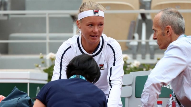 Kiki Bertens se retiró por problemas físicos en la segunda ronda de Roland Garros