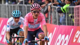 Carapaz mantuvo el liderato del Giro de Italia tras etapa que ganó Esteban Chaves