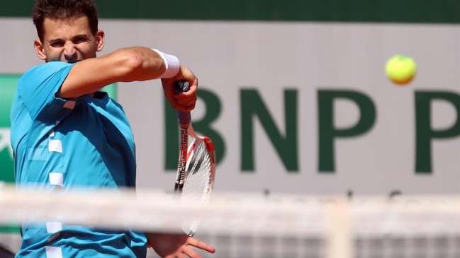 Dominic Thiem y Rafael Nadal chocan en busca del título de Roland Garros