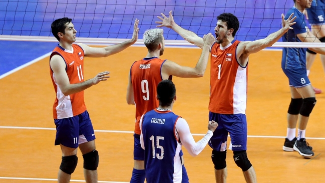 Chile debutó con un gran triunfo sobre República Dominicana en la Copa Panamericana de voleibol