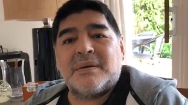 Maradona: "La gente que tiene Alzheimer se muere, yo no me estoy muriendo"