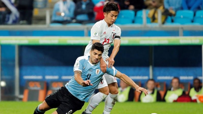 Uruguay tropezó ante un sorprendente Japón y deberá sellar su paso a cuartos contra Chile
