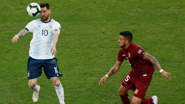 Lionel Messi: Las canchas son una vergüenza, la pelota parece un conejo